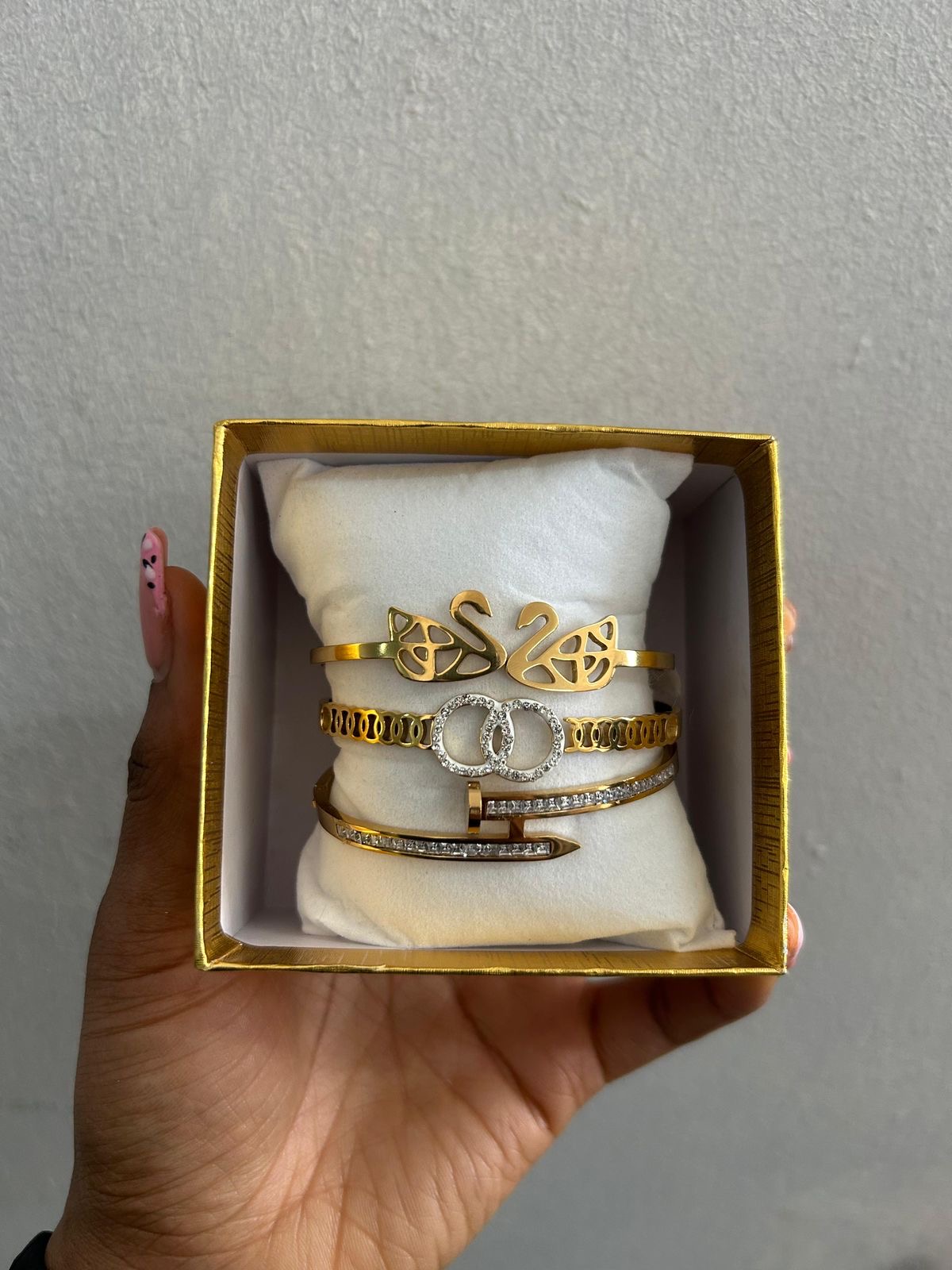 Stainless steel bracelet