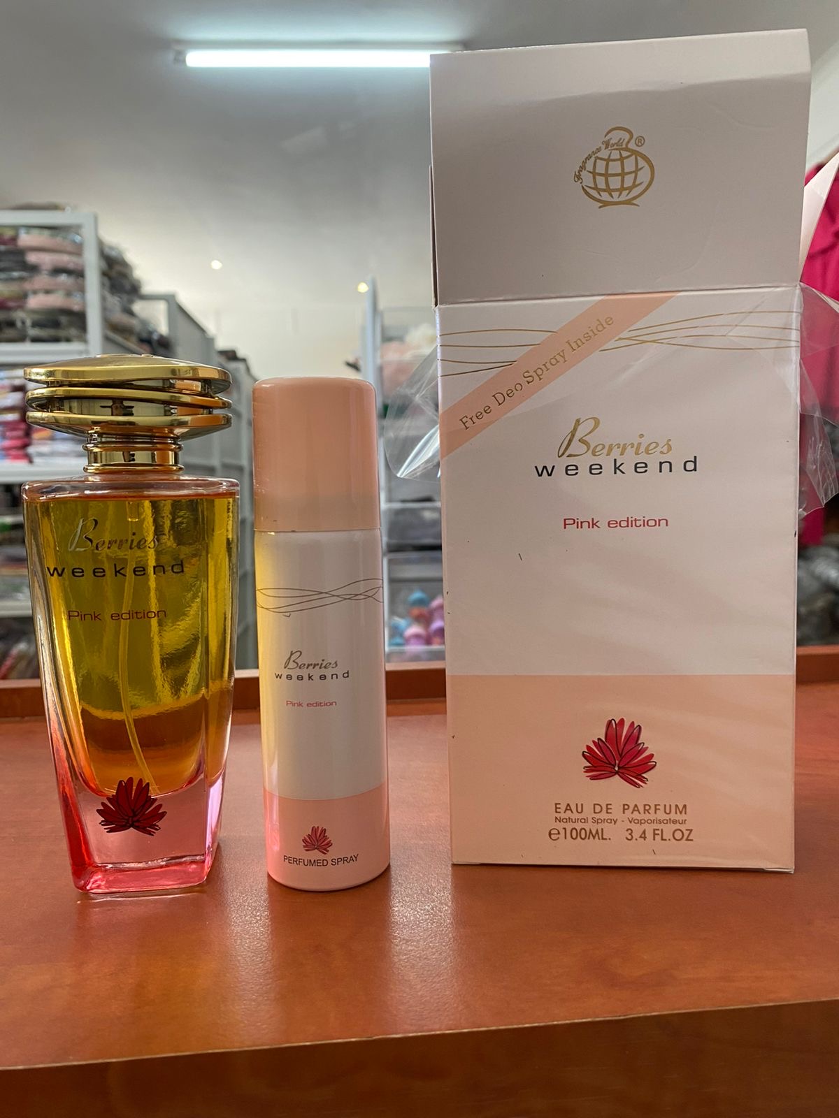 Weekend berries perfume 100ml